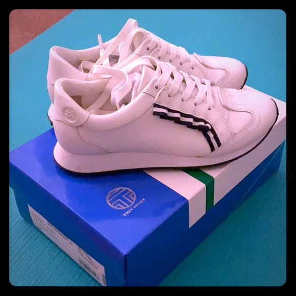 tory burch golf ruffle trainers